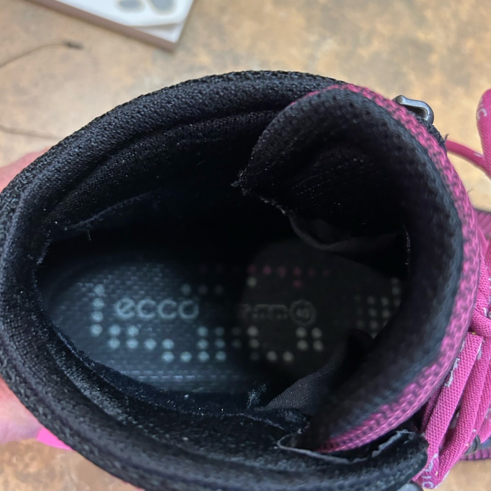 ECCO Women's Biom Gore-Tex Terrain Hiking Boots - Picture 9 of 12